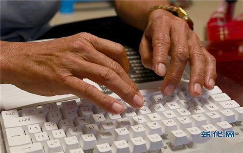 單腿撐起健康夢(mèng)——記新華網(wǎng)點(diǎn)贊的彌渡縣鄉(xiāng)村醫(yī)生李華